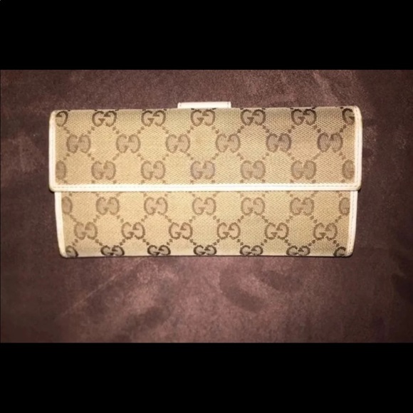 Gucci Monogram Wallet - Picture 3 of 11